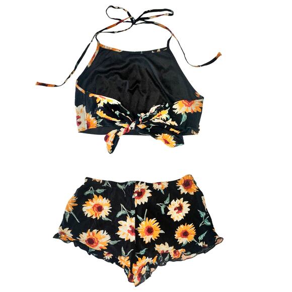 Reverse 2-Piece Coord Set Halter Crop Top Ruffle Shorts Black Yellow Size Small - Picture 2 of 9